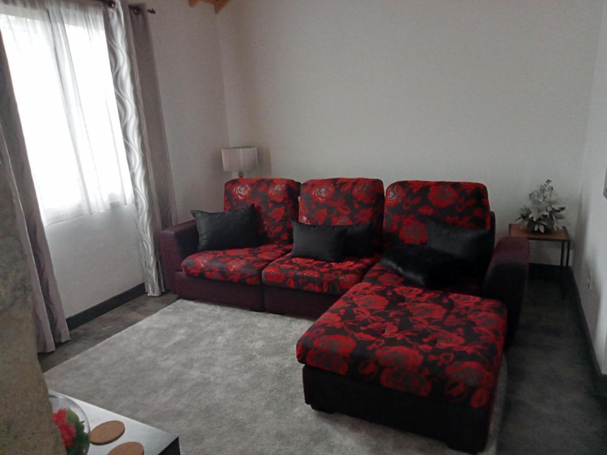 Basaltic Guest House Achadinha Quarto foto